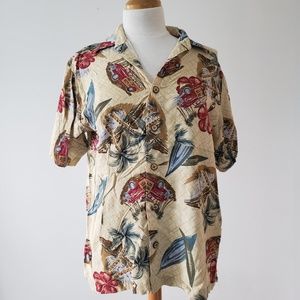 Vintage Hawaiian patterned shirt size small